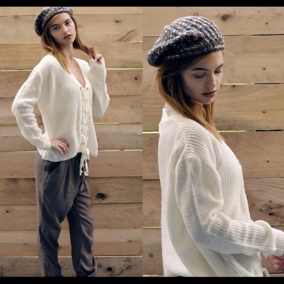 Ivory sweater - Picture 3 of 7